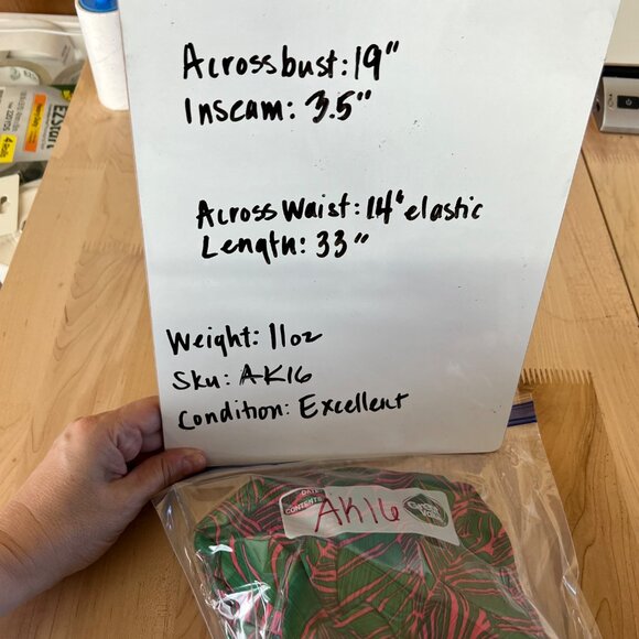 Intempo Leaf Tropical Print Long Sleeve Romper Green Pink Size Medium - Picture 12 of 13